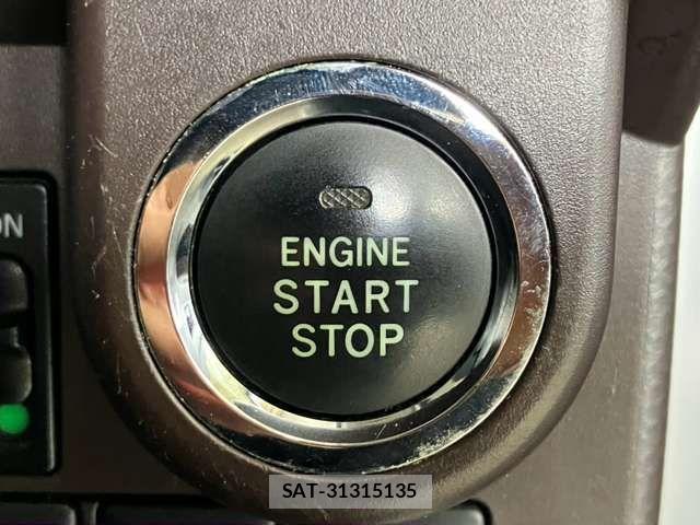 Toyota ROOMY 2018-07 8628705-8