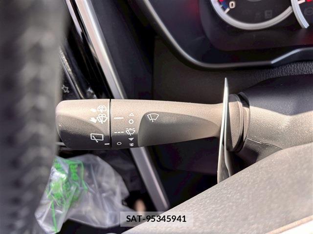 Toyota ROOMY 2026-05 8628671-27