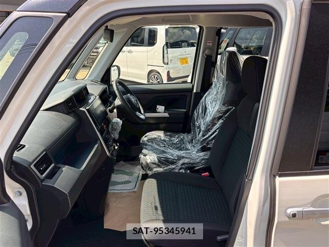 Toyota ROOMY 2026-05 8628671-4
