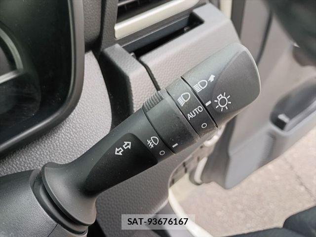 Toyota ROOMY 2021-07 8666836-22