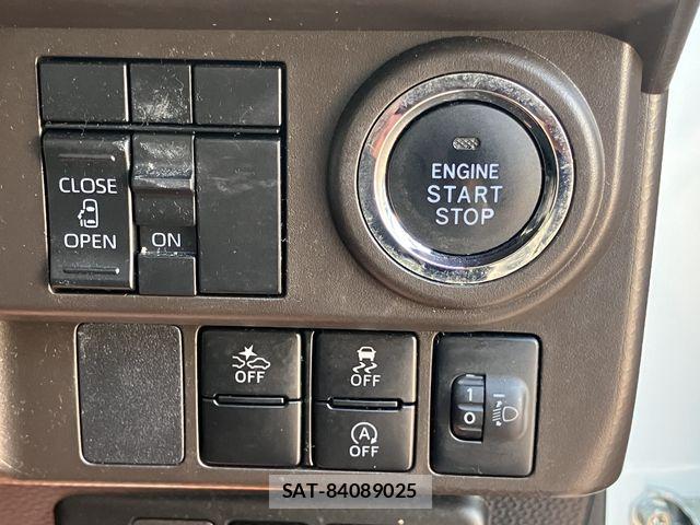 Toyota ROOMY 2021-04 8666837-14