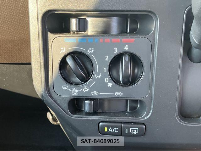 Toyota ROOMY 2021-04 8666837-23