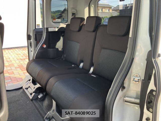 Toyota ROOMY 2021-04 8666837-27