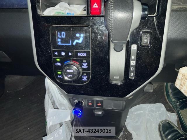 Toyota ROOMY 2018-07 8666841-12