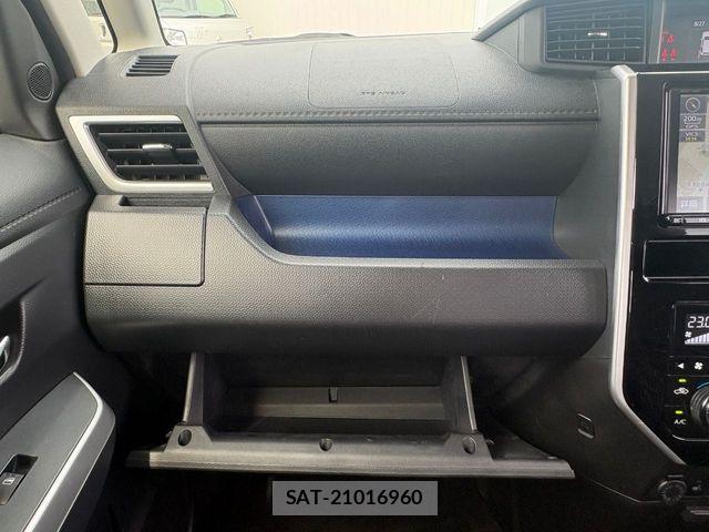 Toyota ROOMY 2018-07 8661319-19