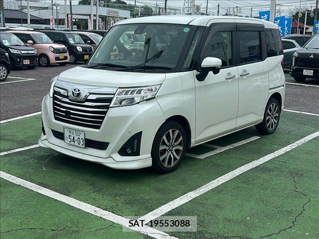 Toyota ROOMY 2017-08 8666839-0