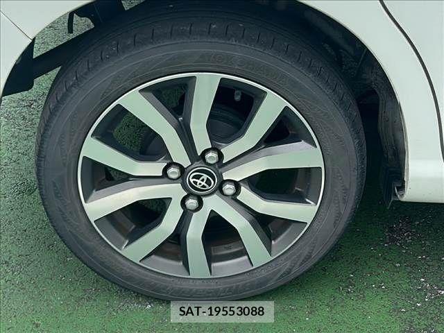 Toyota ROOMY 2017-08 8666839-13