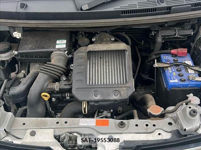 Toyota ROOMY 2017-08 8666839-14