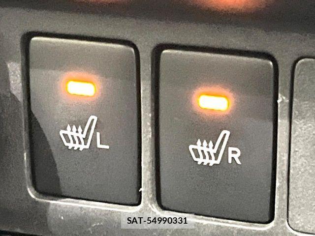 Toyota ROOMY 2019-08 8686462-6