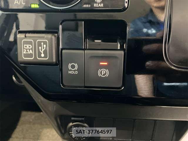 Toyota ROOMY 2021-07 8686448-7
