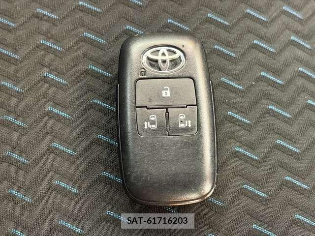 Toyota ROOMY 2022-10 8686446-9
