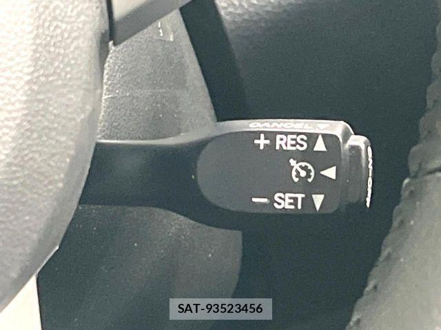 Toyota ROOMY 2019-07 8686457-6