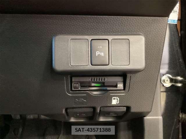 Toyota ROOMY 2022-02 8686452-7
