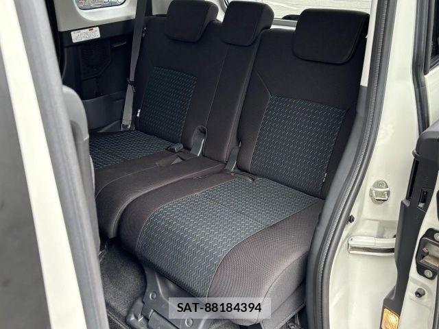 Toyota ROOMY 2022-02 8686447-8