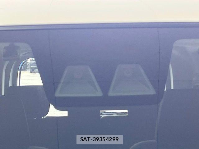 Toyota ROOMY 2023-01 8781868-6