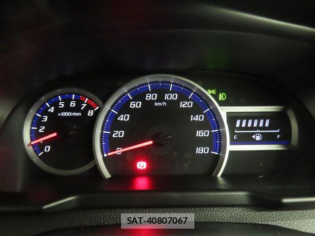 Toyota ROOMY 2018-06 8781870-11