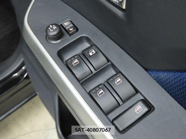 Toyota ROOMY 2018-06 8781870-18