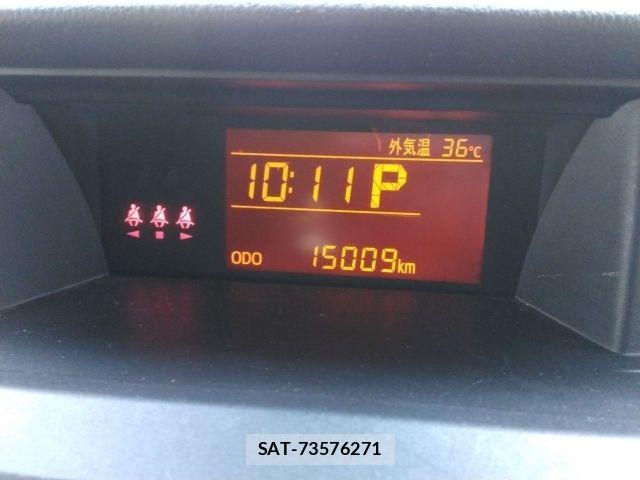 Toyota ROOMY 2022-08 8831363-3