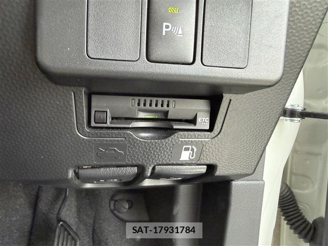 Toyota ROOMY 2023-02 8831352-11