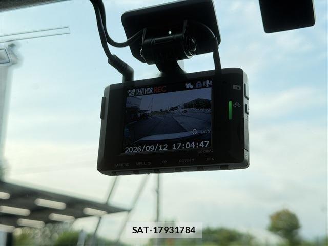 Toyota ROOMY 2023-02 8831352-18