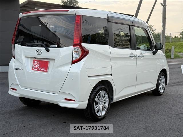 Toyota ROOMY 2023-02 8831352-3