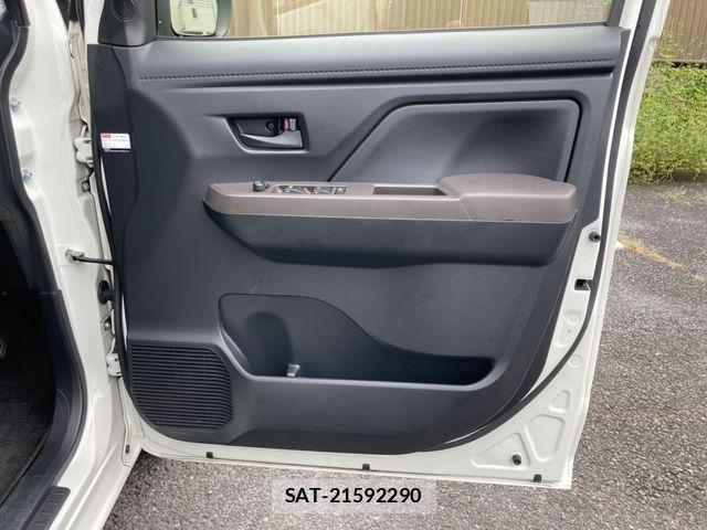 Toyota ROOMY 2022-08 8831370-22