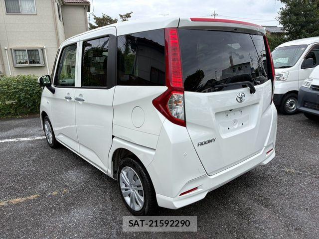 Toyota ROOMY 2022-08 8831370-5