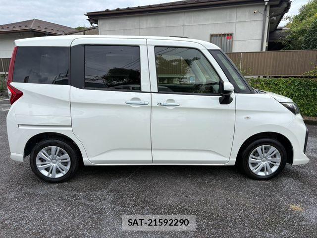 Toyota ROOMY 2022-08 8831370-8