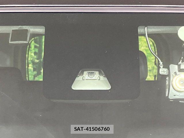 Toyota ROOMY 2017-11 8831367-4