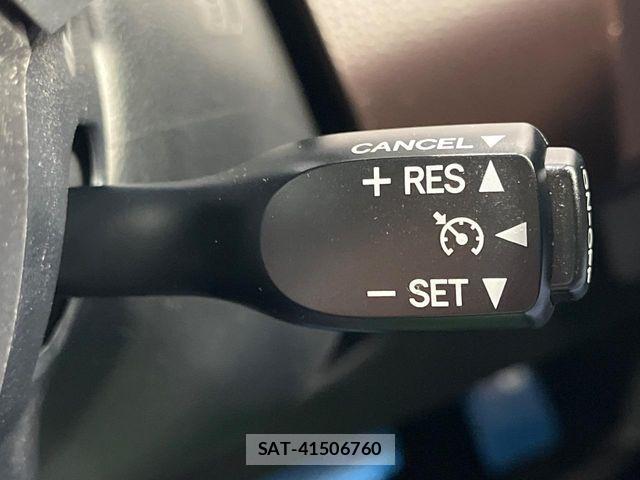 Toyota ROOMY 2017-11 8831367-6