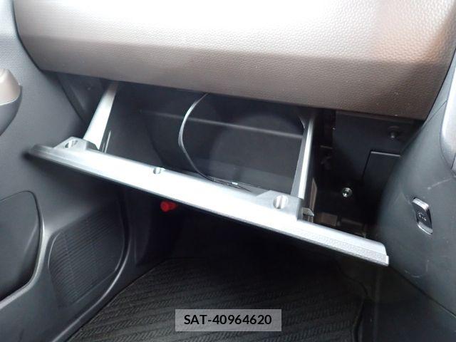 Toyota ROOMY 2022-07 8831364-15