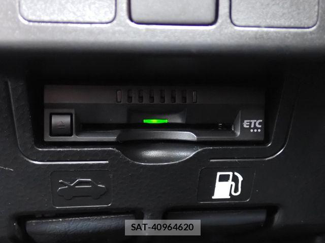 Toyota ROOMY 2022-07 8831364-6