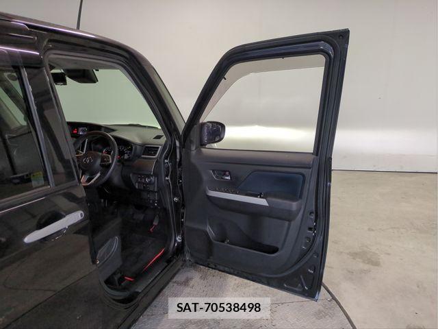 Toyota ROOMY 2021-08 8831361-27