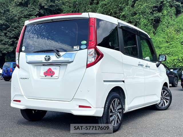 Toyota ROOMY 2018-01 8831358-2