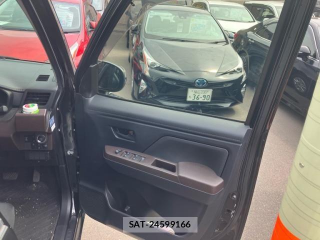 Toyota ROOMY 2017-12 8831372-17
