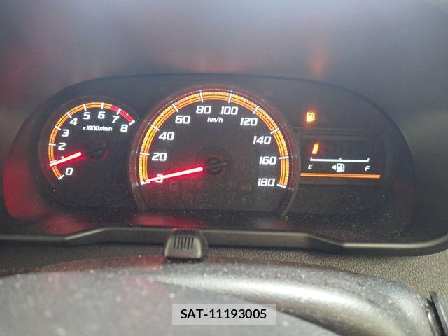 Toyota ROOMY 2019-09 8831371-13