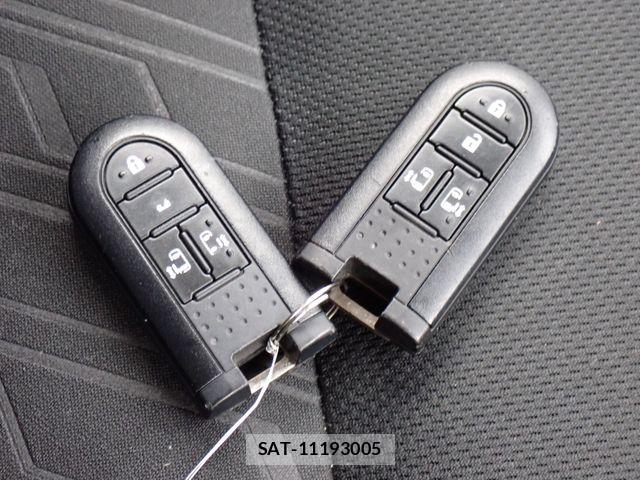 Toyota ROOMY 2019-09 8831371-29