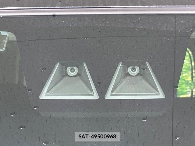 Toyota ROOMY 2023-10 8831348-2