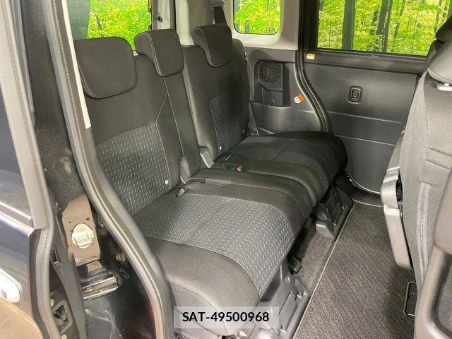 Toyota ROOMY 2023-10 8831348-8