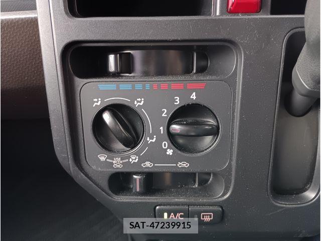 Toyota ROOMY 2021-05 8831369-12