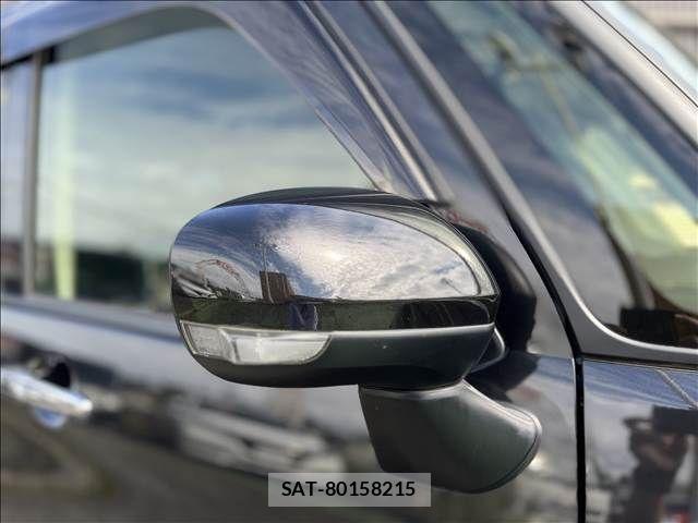 Toyota ROOMY 2021-03 8831353-9