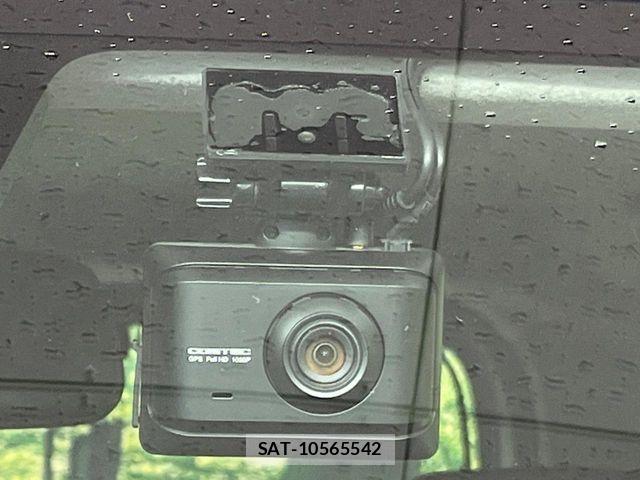 Toyota ROOMY 2021-02 8831360-7
