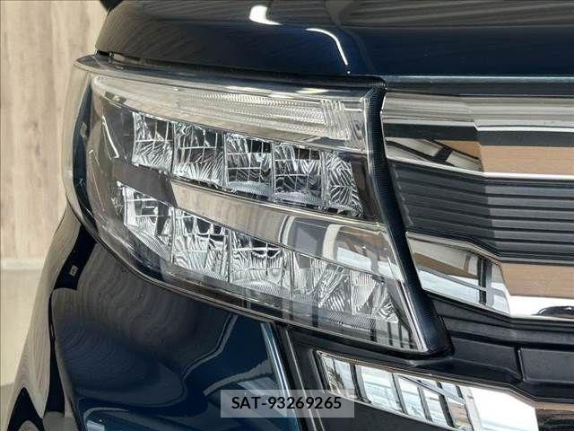 Toyota ROOMY 2021-02 8831350-25