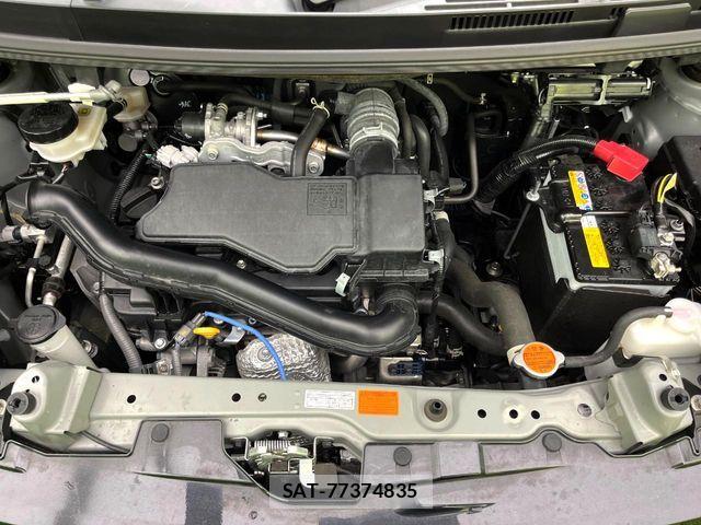 Toyota ROOMY 2023-09 8831357-17
