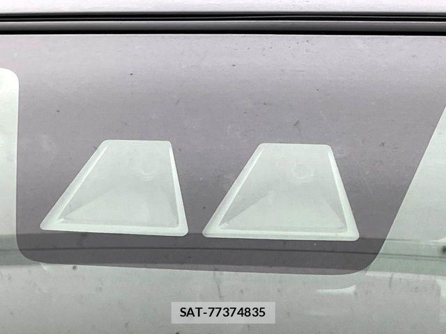 Toyota ROOMY 2023-09 8831357-6