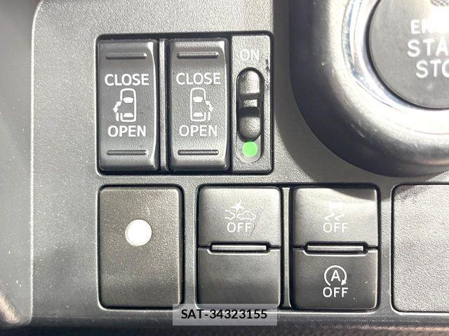 Toyota ROOMY 2018-08 8849845-4