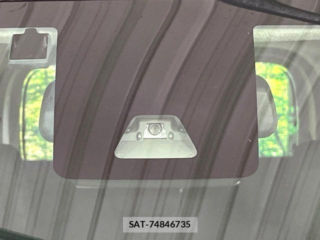 Toyota ROOMY 2017-11 8849720-1