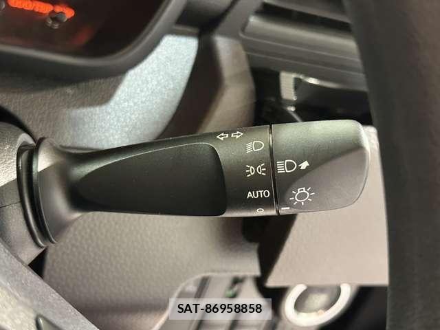 Toyota ROOMY 2018-02 8849552-11