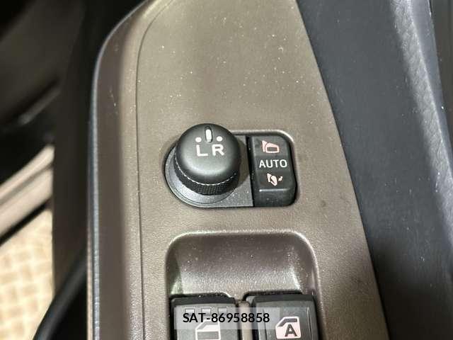 Toyota ROOMY 2018-02 8849552-13
