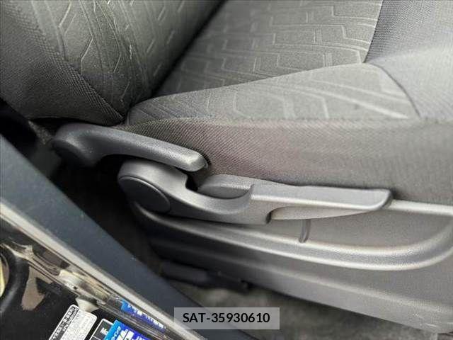 Toyota ROOMY 2018-04 8850535-25